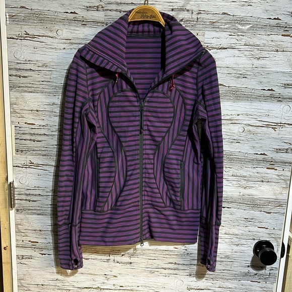 Lululemon zip up hoodie size  6 - Picture 1 of 13